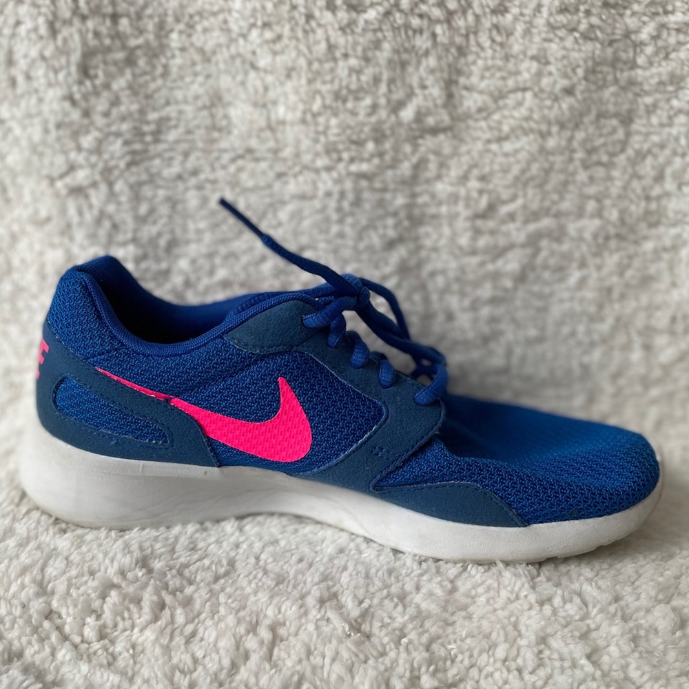 Nike Roches